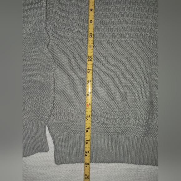 Universal Thread sweater - Picture 3 of 5